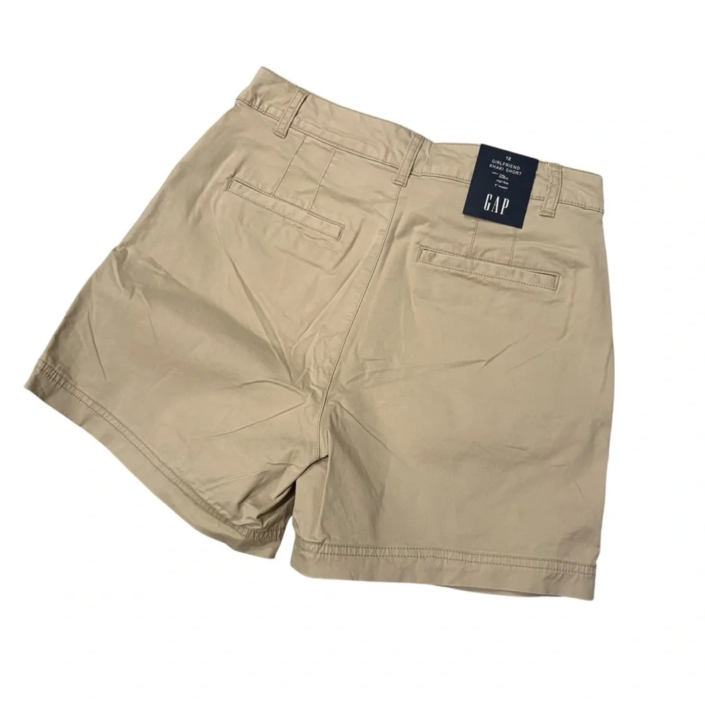 NWT, GAP Girlfriend Khaki Shorts High Rise 5" Inseam, Sz 12 - Picture 10 of 14